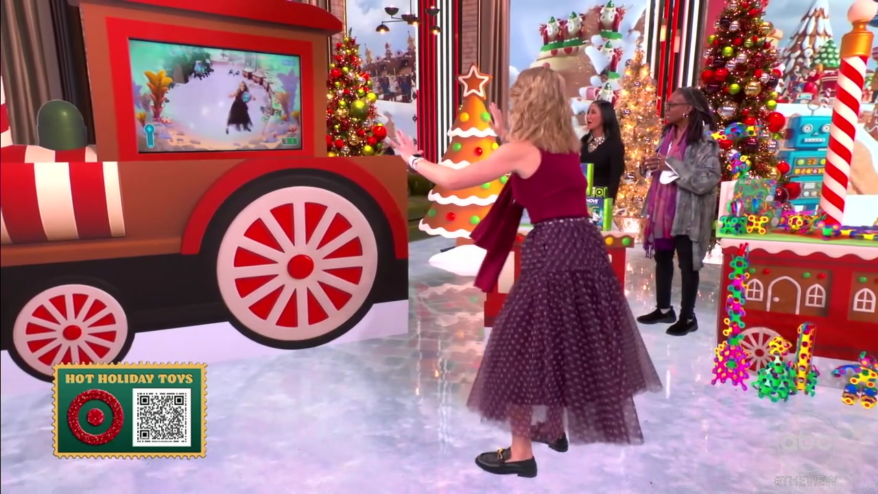 The View S29E62 2025-12-04-1100 (32).png