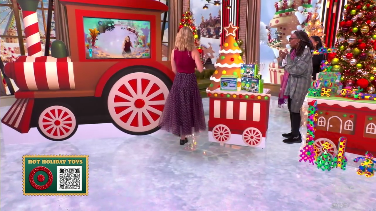 The View S29E62 2025-12-04-1100 (38).png