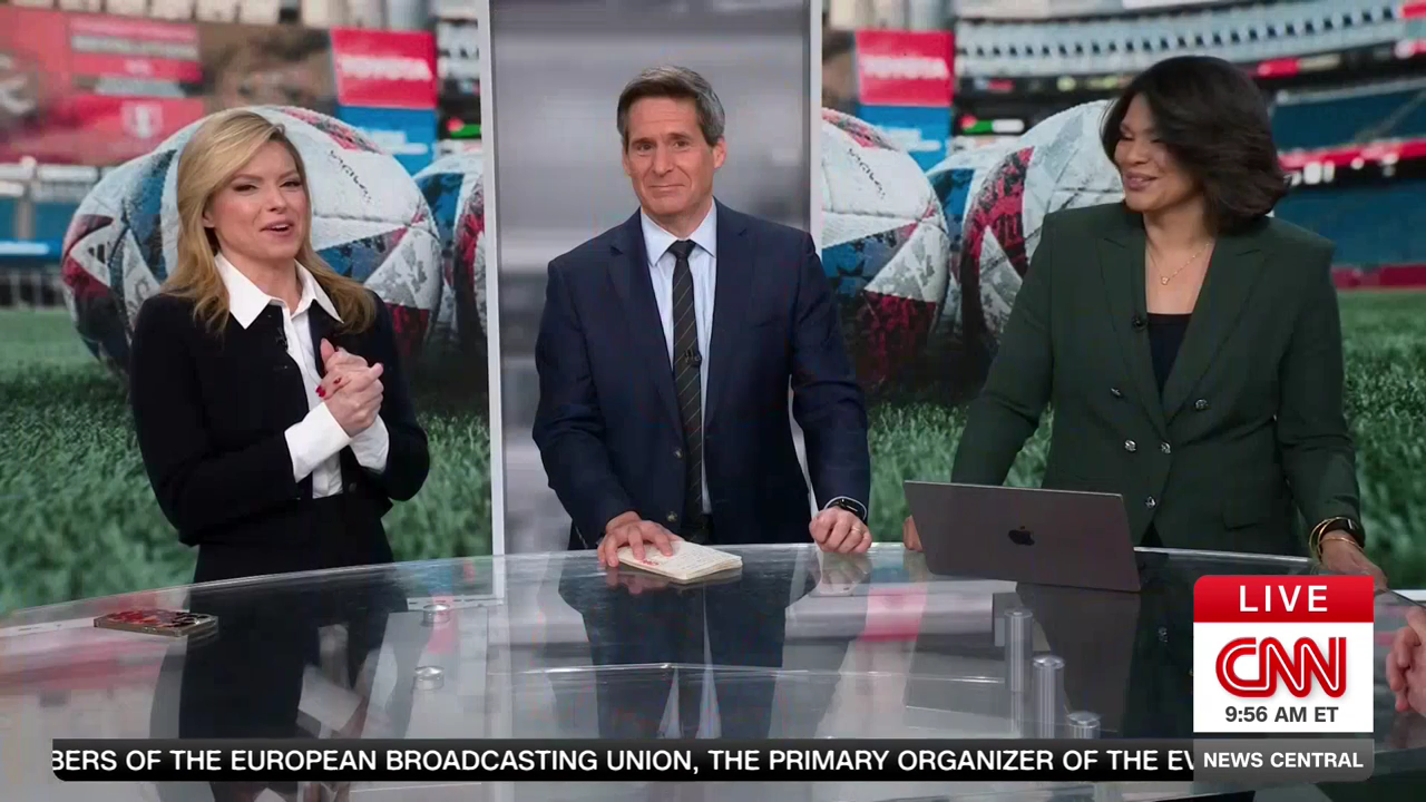 CNN News Central 2025-12-05-0900 (32).png