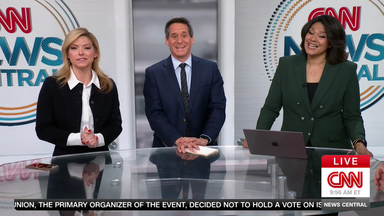 CNN News Central 2025-12-05-0900 (34).png