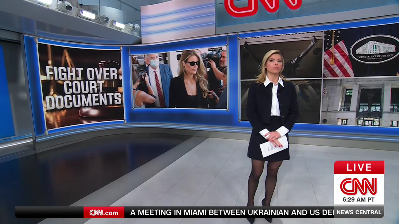 CNN News Central 2025-12-05-0900 (20).png
