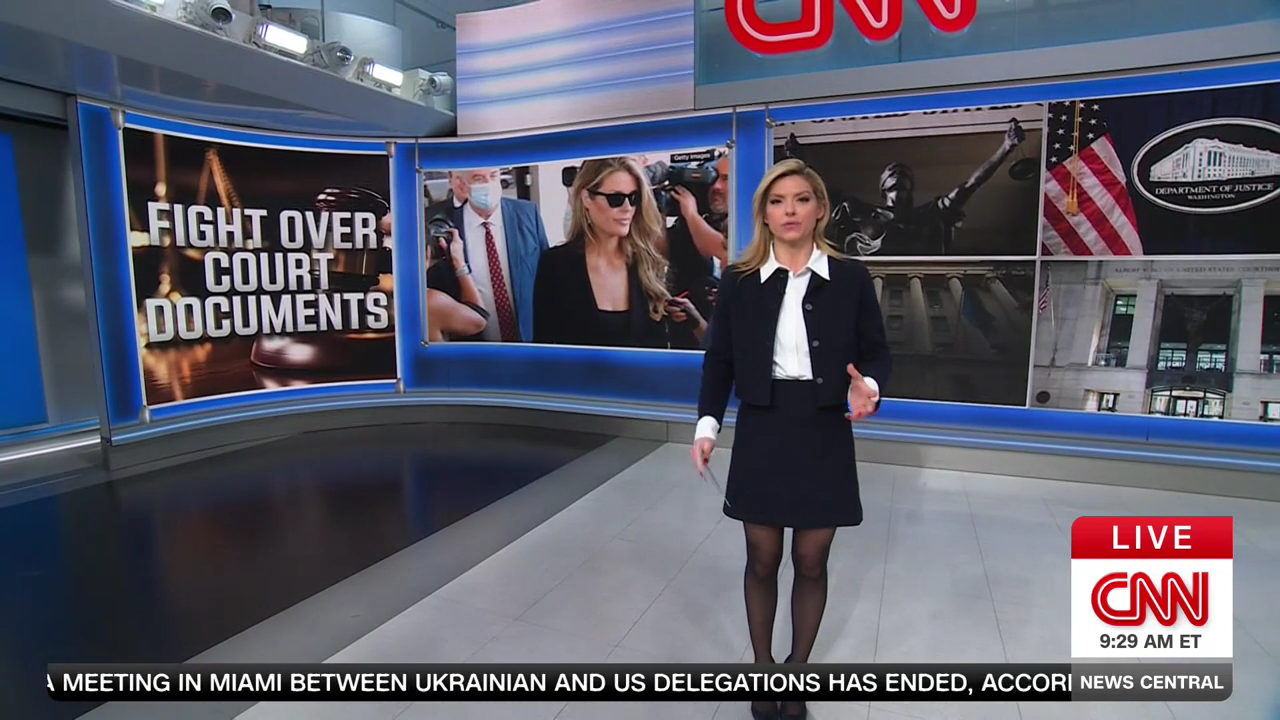 CNN News Central 2025-12-05-0900 (21).png