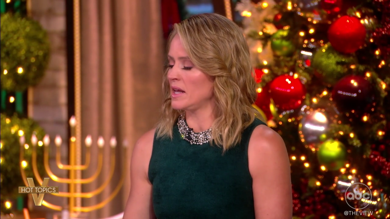 The View S29E63 2025-12-05-1100 (11).png