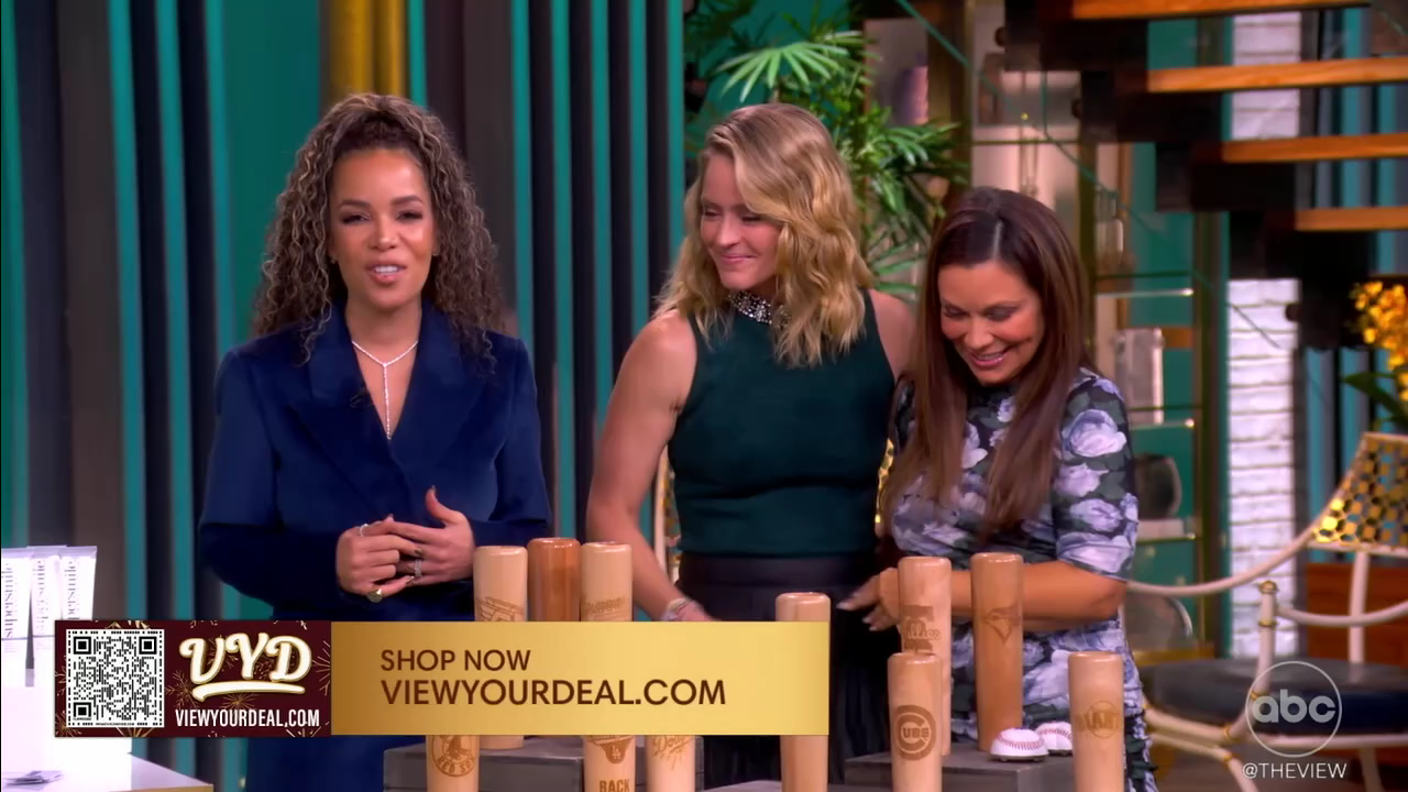 The View S29E63 2025-12-05-1100 (28).png
