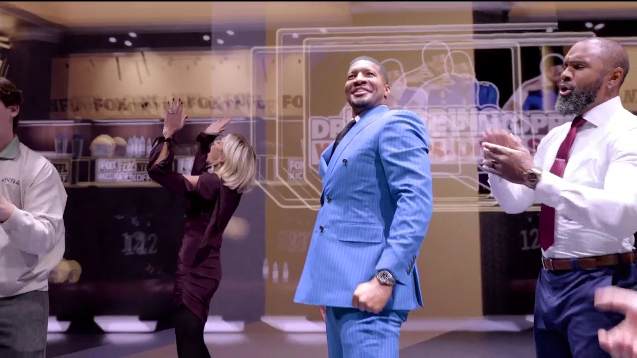 FOX NFL Kickoff 2025-12-07-1100 (12).png