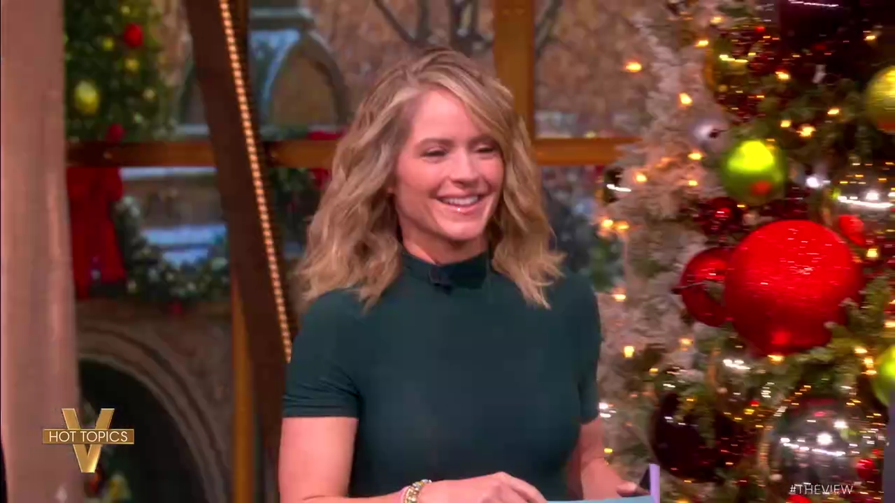 The View S29E64 2025-12-08-1100 (04).png