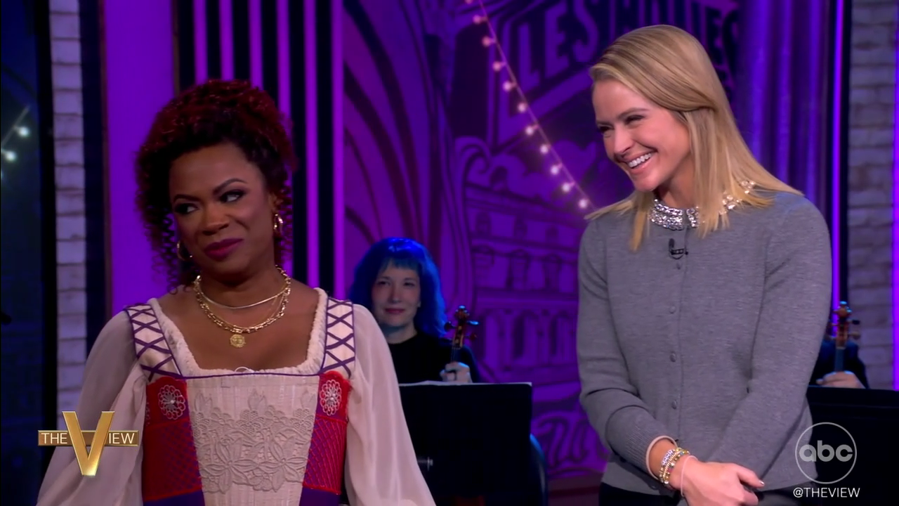 The View S29E65 2025-12-09-1100 (50).png