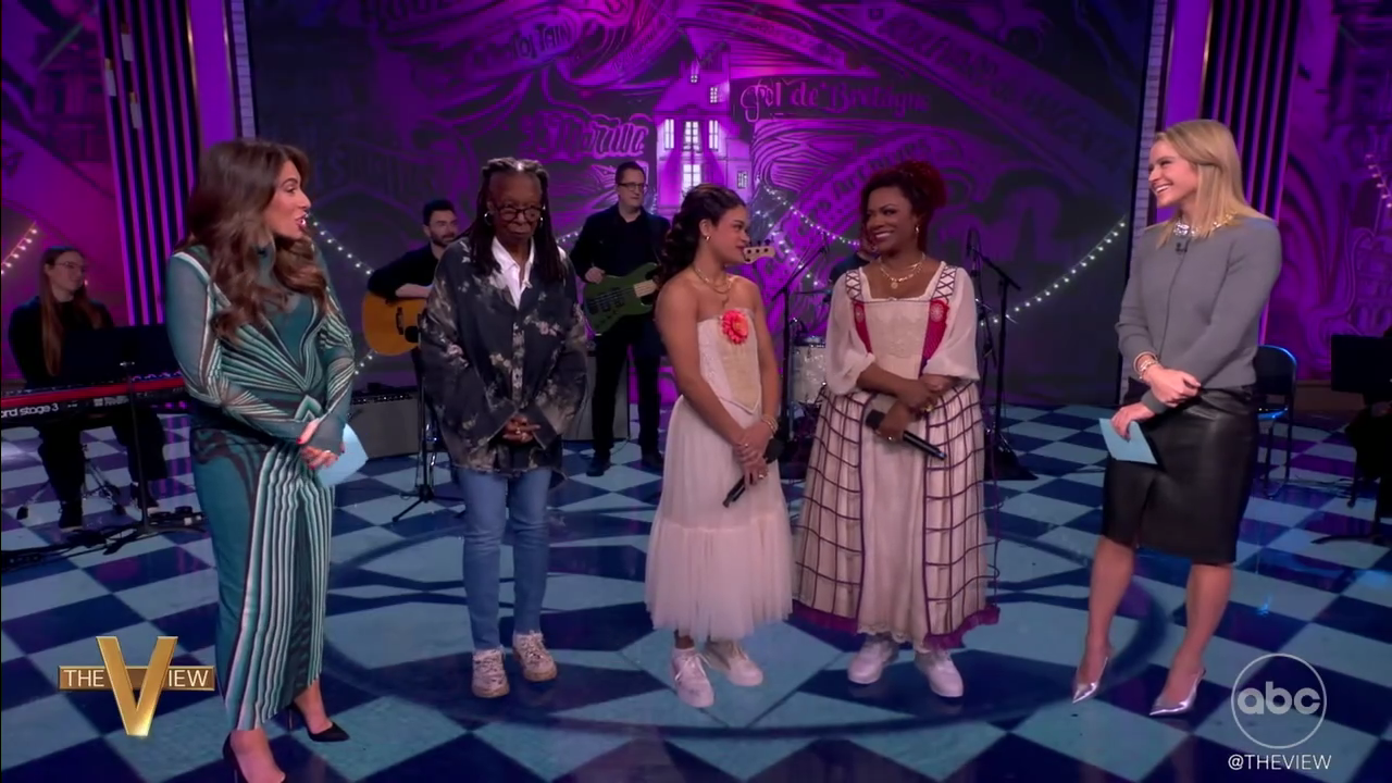 The View S29E65 2025-12-09-1100 (51).png
