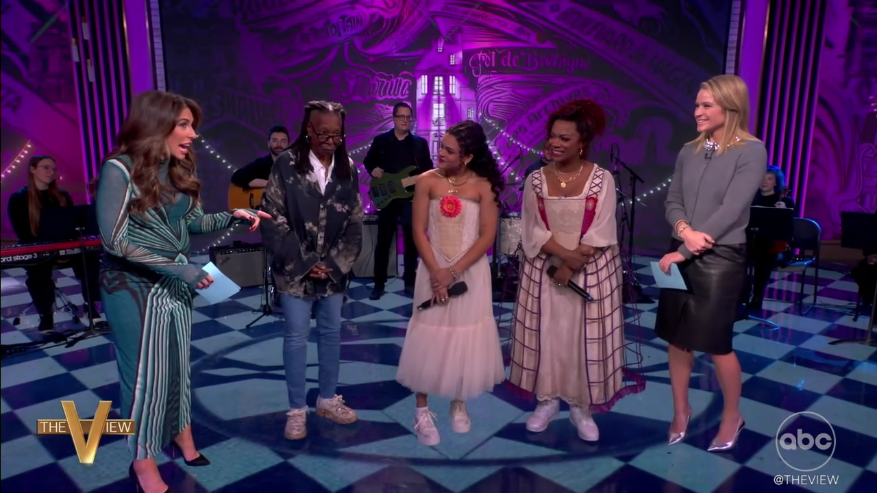 The View S29E65 2025-12-09-1100 (52).png