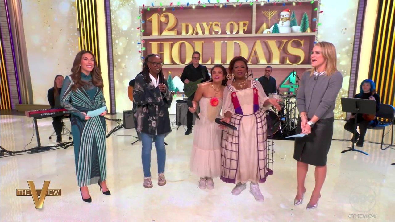 The View S29E65 2025-12-09-1100 (55).png