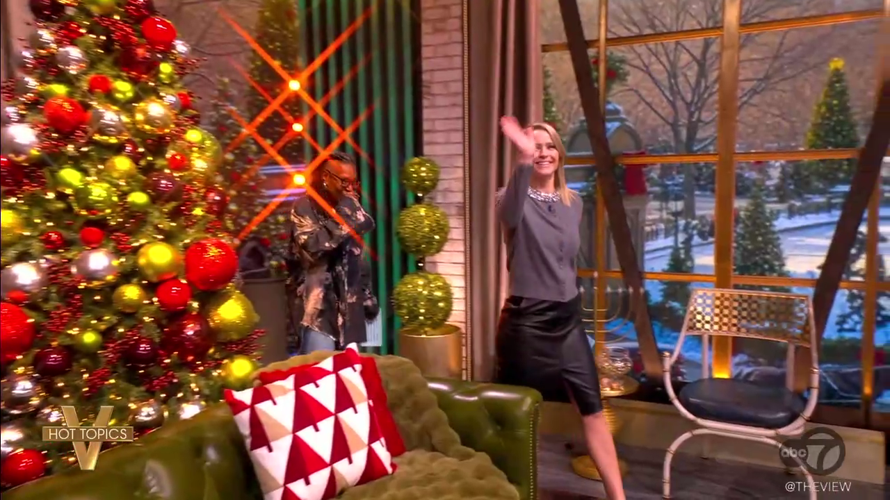 The View S29E65 2025-12-09-1100 (02).png