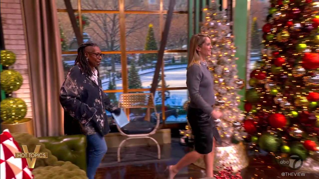 The View S29E65 2025-12-09-1100 (09).png