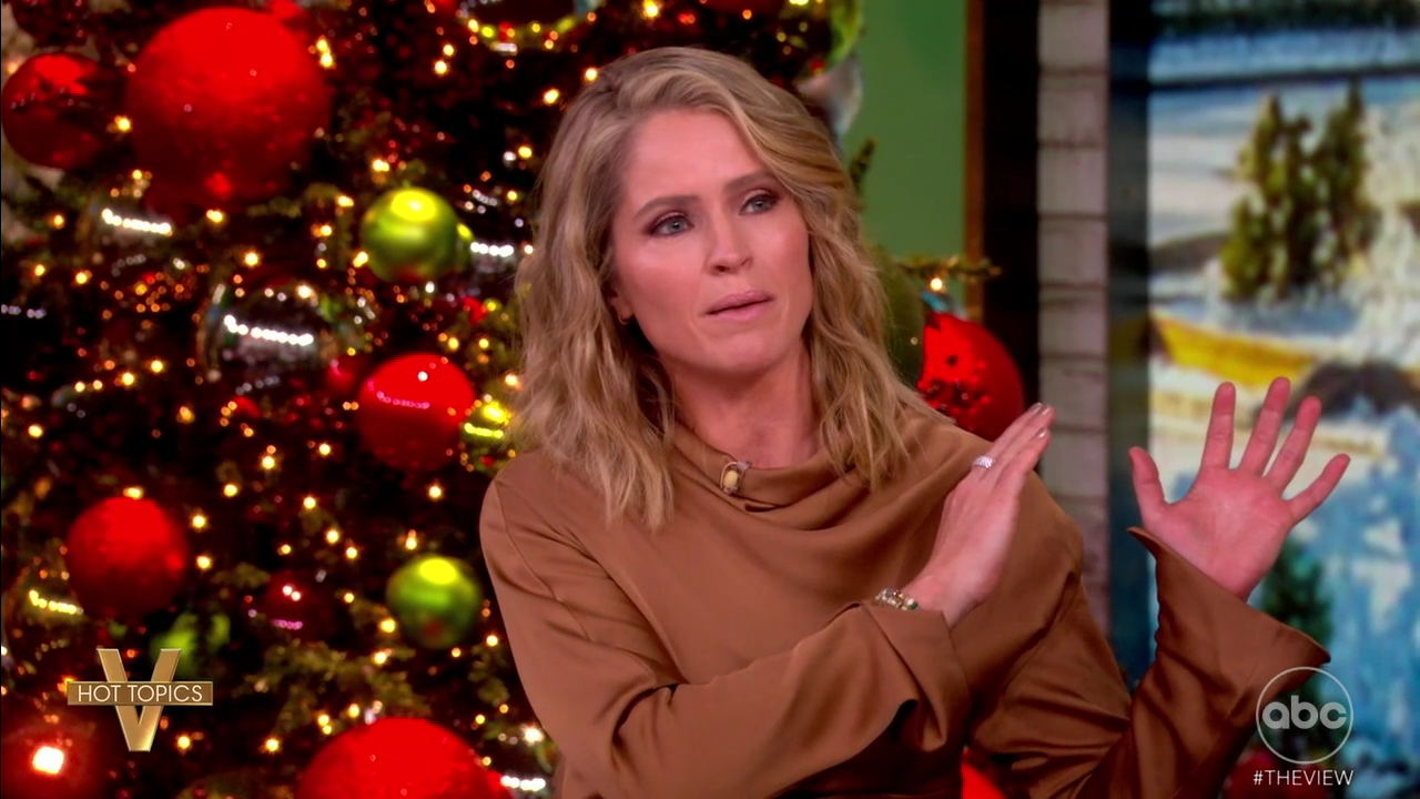 The View S29E66 2025-12-10-1100 (12).png