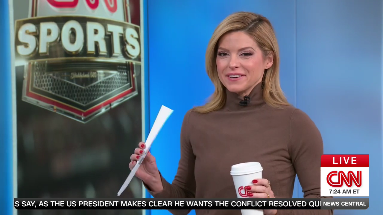 CNN News Central 2025-12-11-0700 (17).png