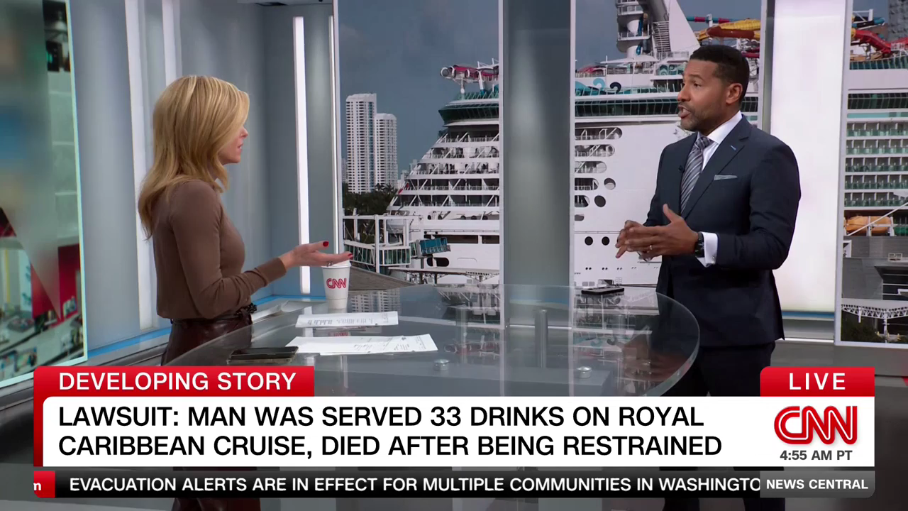 CNN News Central 2025-12-11-0700 (23).png