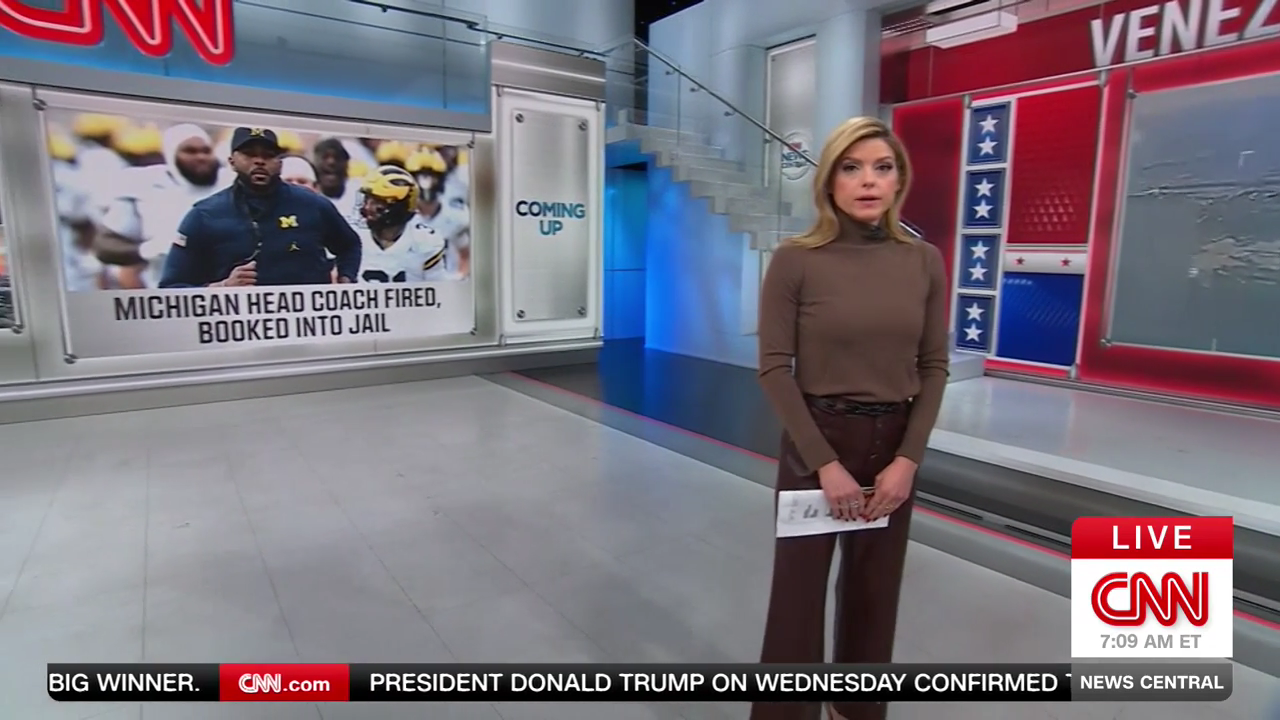 CNN News Central 2025-12-11-0700 (06).png