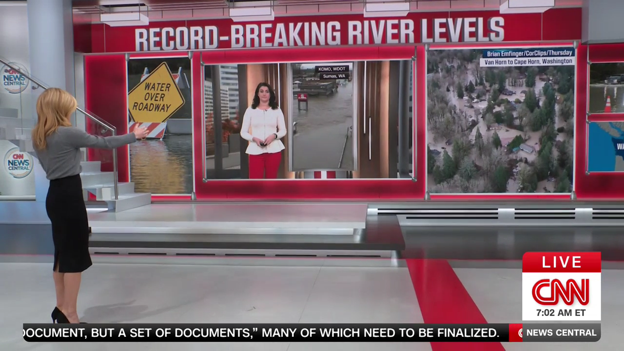 CNN News Central 2025-12-12-0700 (13).png