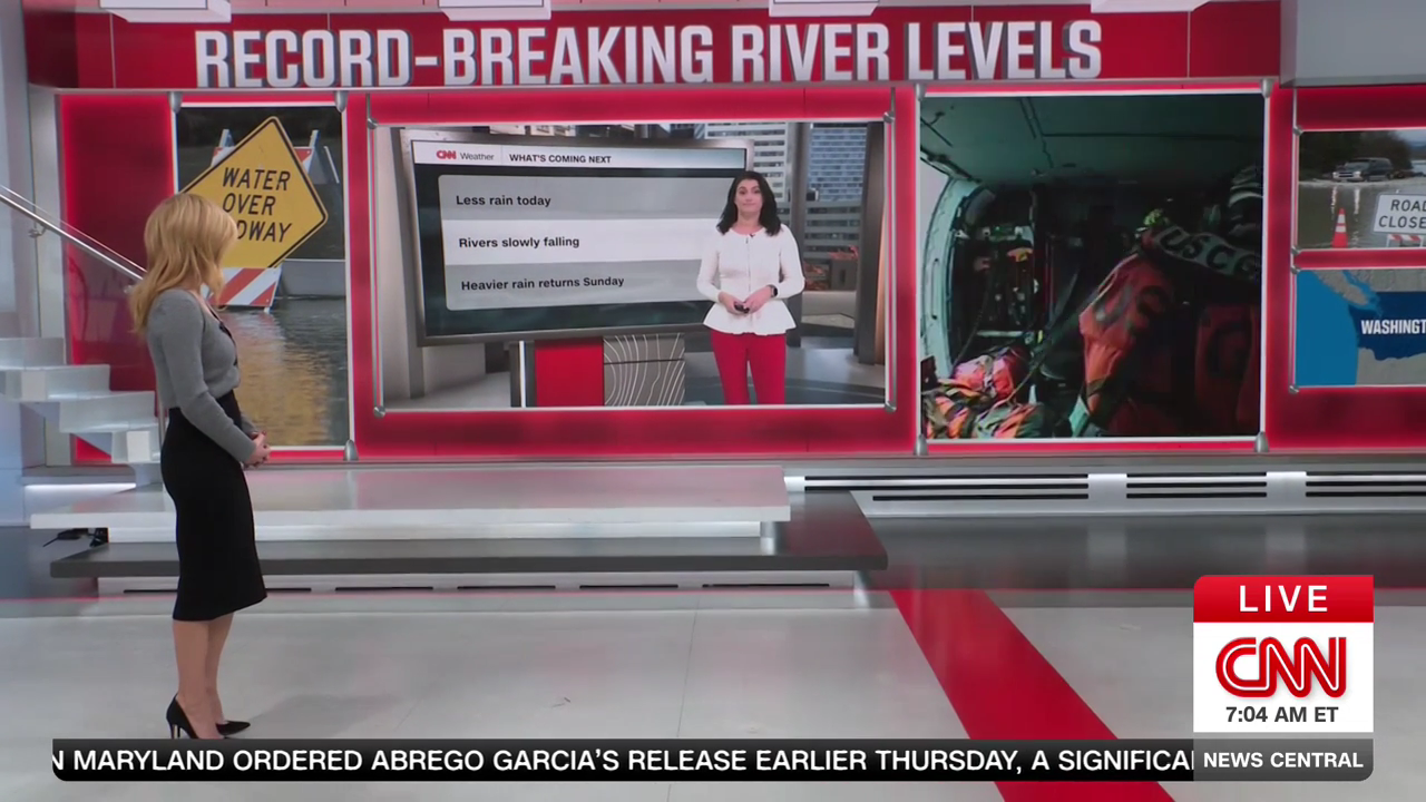 CNN News Central 2025-12-12-0700 (17).png