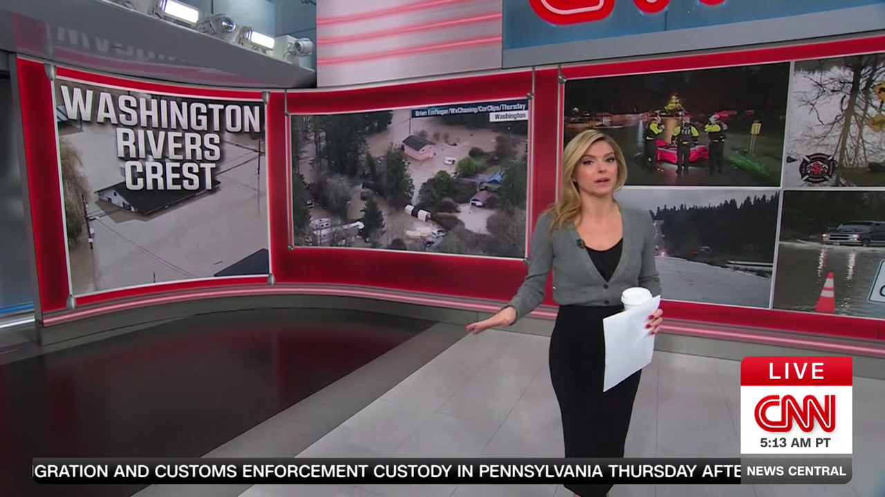 CNN News Central 2025-12-12-0800.png