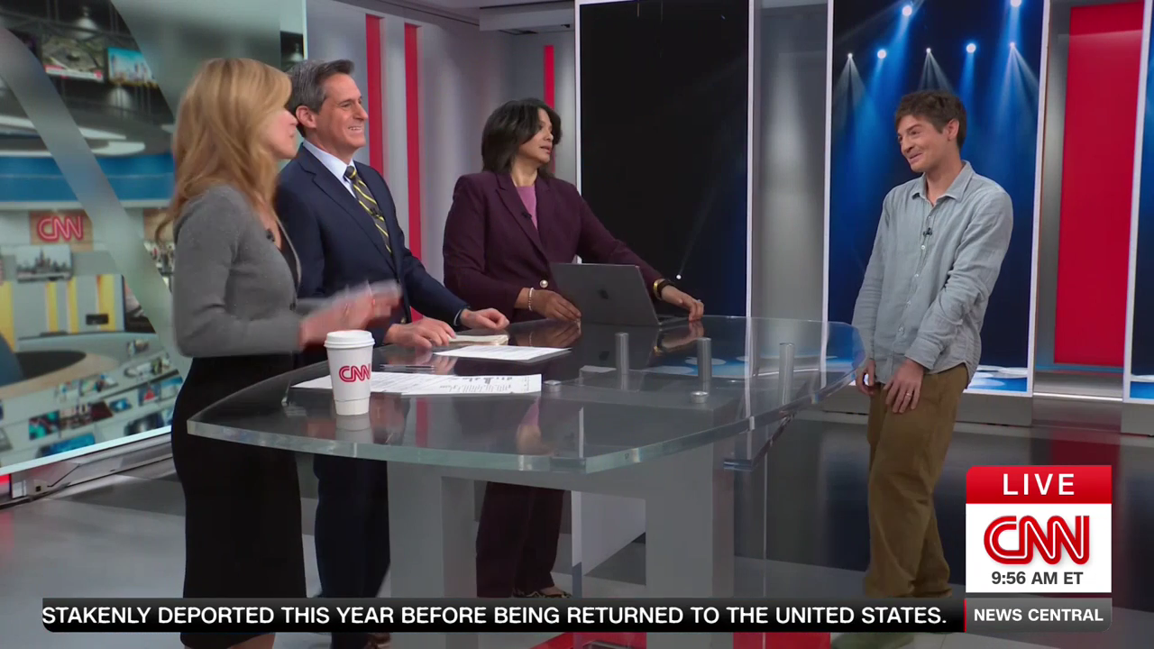 CNN News Central 2025-12-12-0900 (10).png