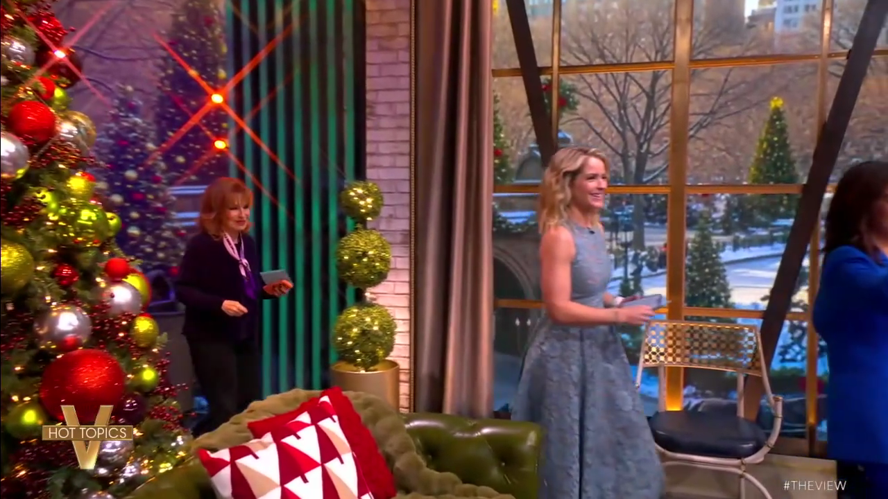 The View S29E68 2025-12-12-1100 (02).png