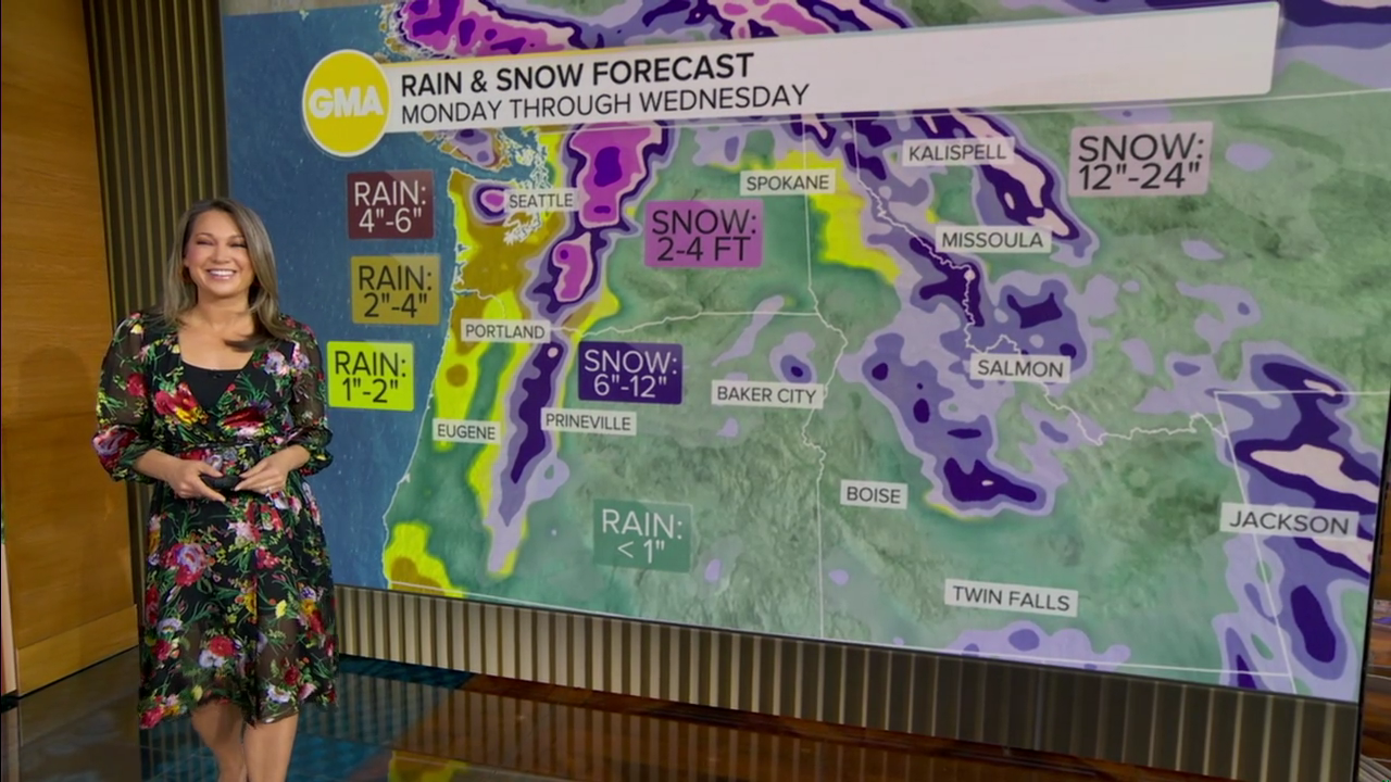 Good Morning America 2025-12-15-0700 (19).png