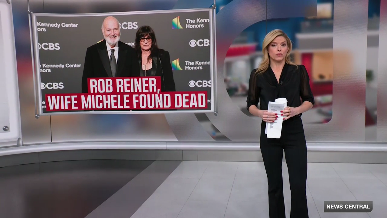CNN News Central 2025-12-15-0700 (03).png