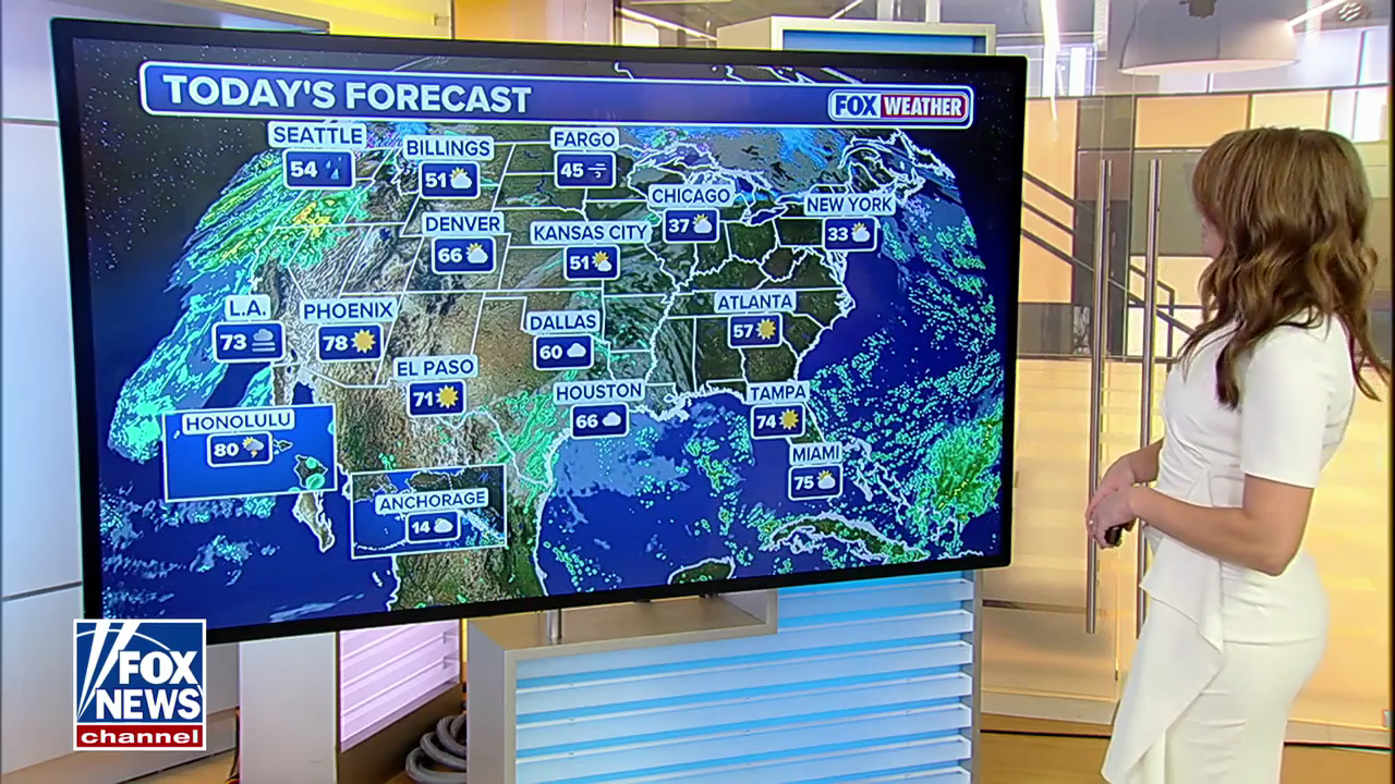 FOX & Friends First 2025-12-16-0500 (11).png