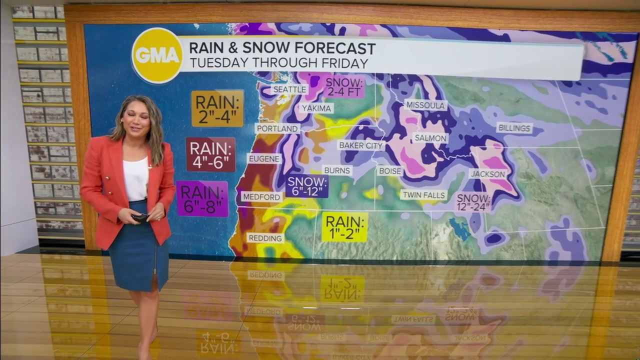 Good Morning America 2025-12-16-0700 (12).png