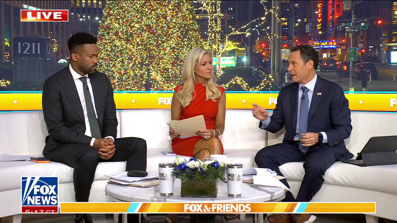 FOX and Friends 2025-12-17-0600 (03).png