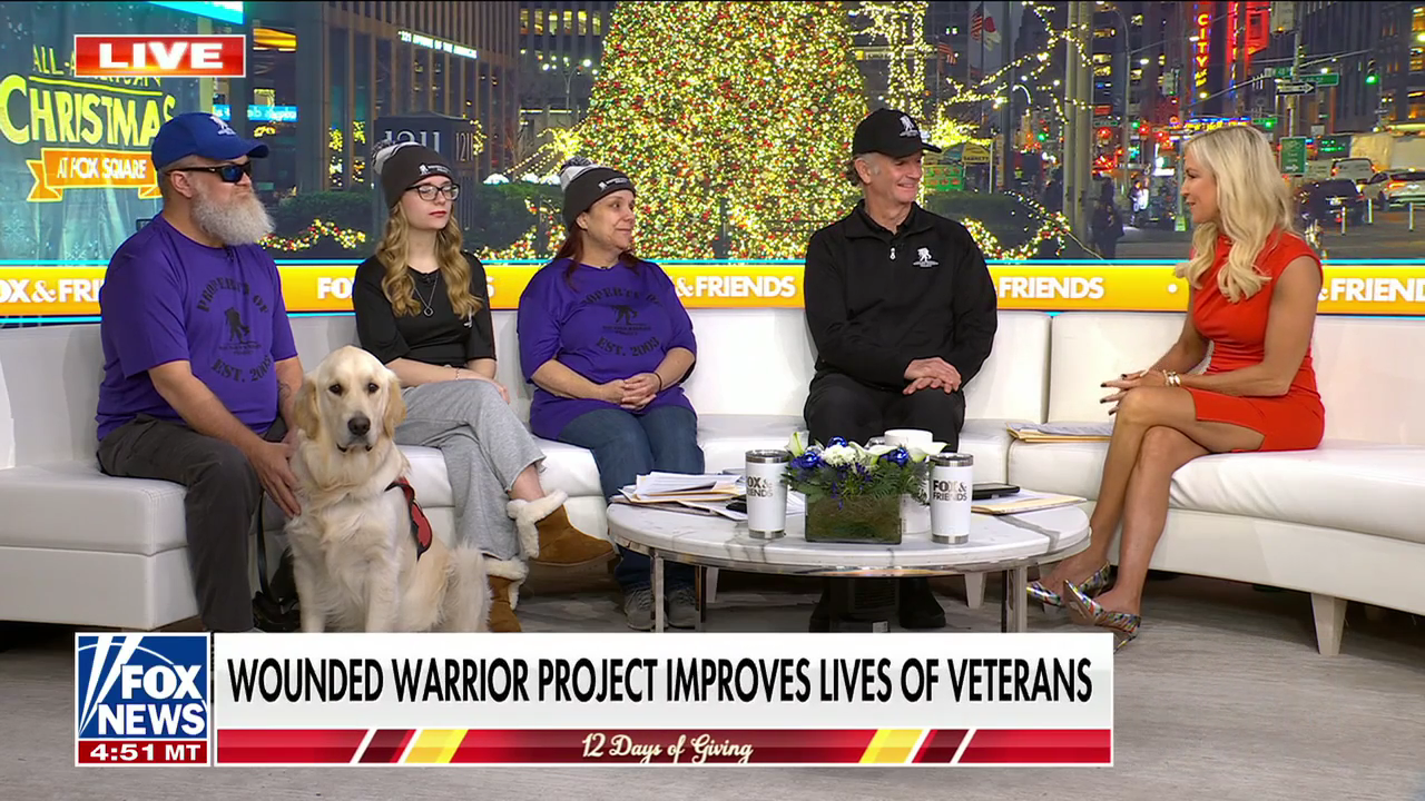 FOX and Friends 2025-12-17-0600 (15).png