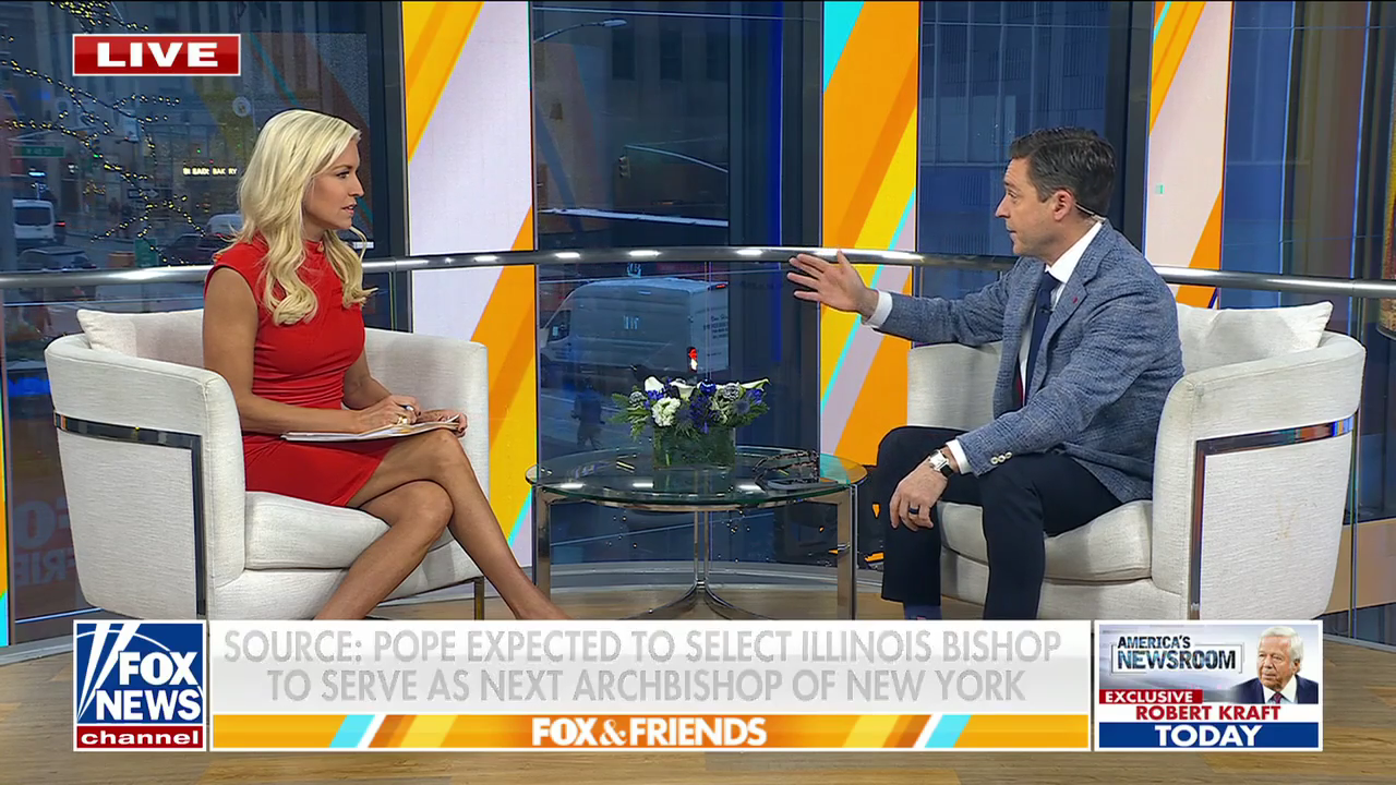 FOX and Friends 2025-12-17-0700 (02).png
