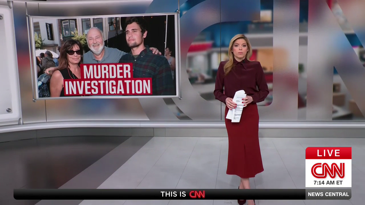 CNN News Central 2025-12-17-0700 (10).png