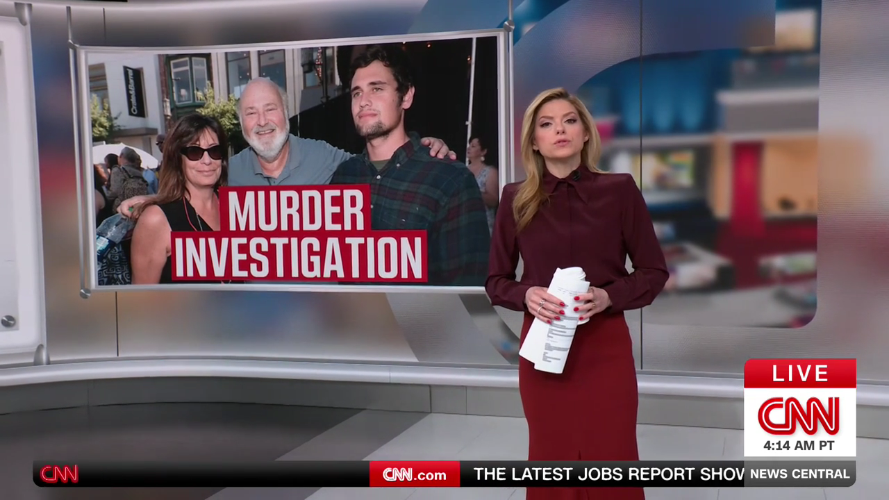 CNN News Central 2025-12-17-0700 (11).png