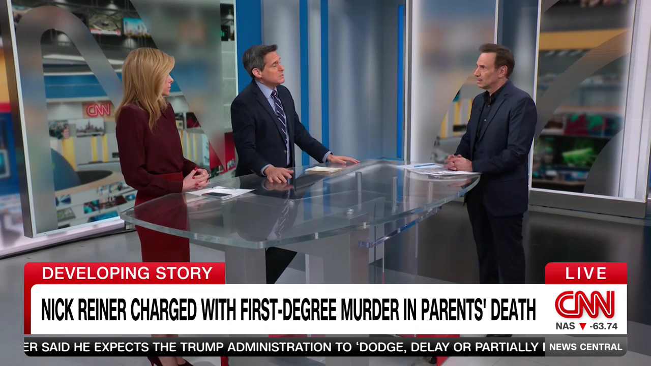 CNN News Central 2025-12-17-0900 (05).png