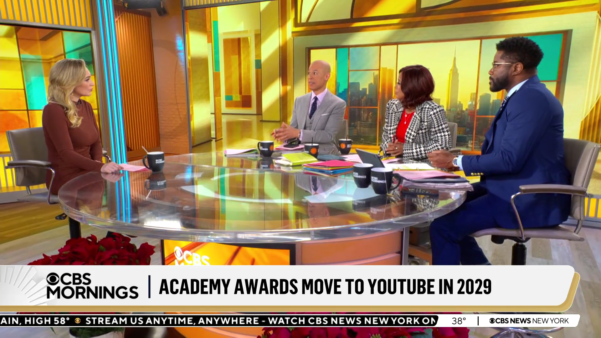 CBS Mornings 2025-12-18-0700 (16).png