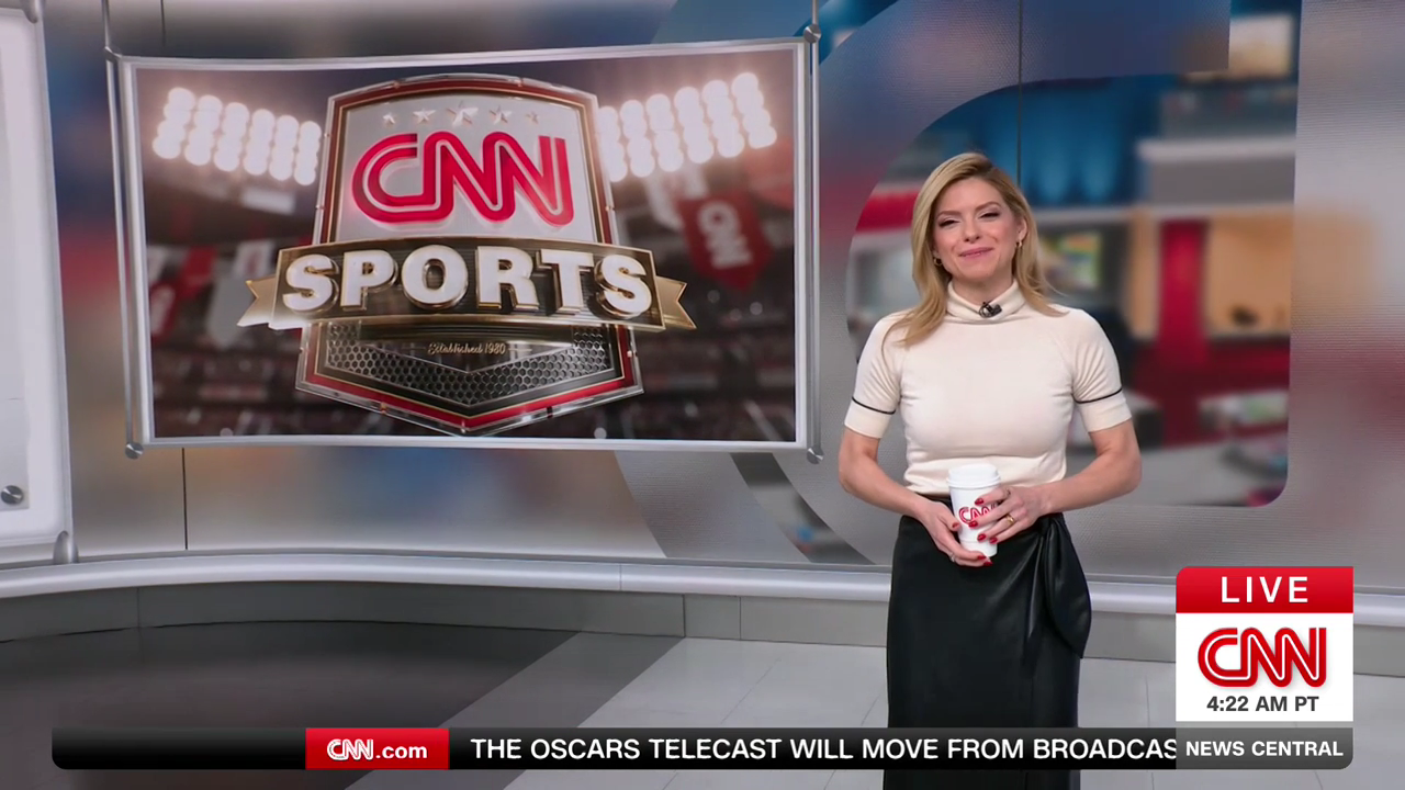CNN News Central 2025-12-18-0700 (11).png