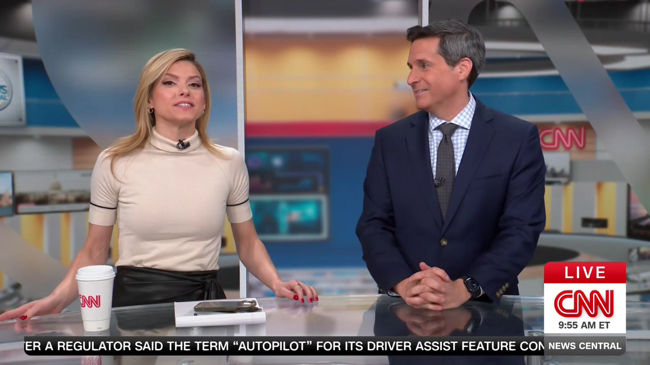 CNN News Central 2025-12-18-0900 (06).png