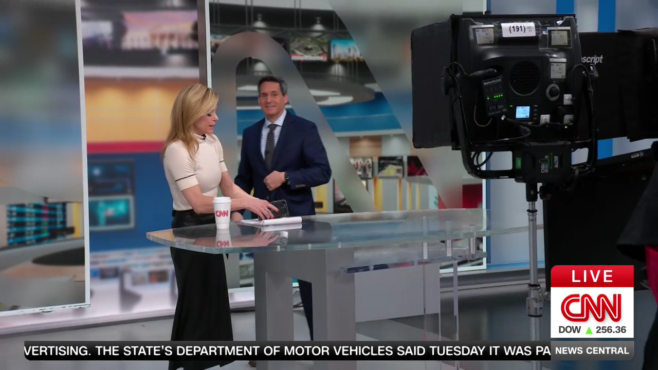 CNN News Central 2025-12-18-0900 (10).png