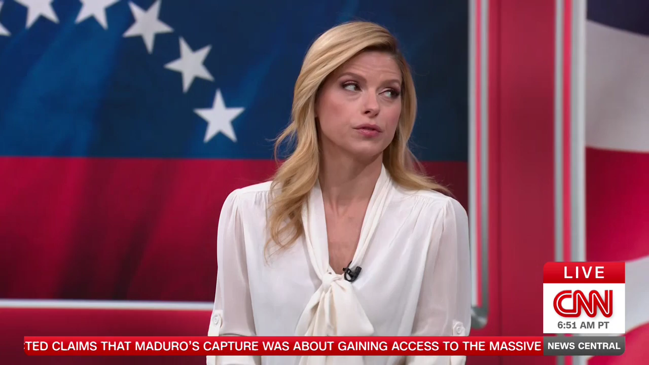 CNN News Central 2026-01-05-0900 (15).png