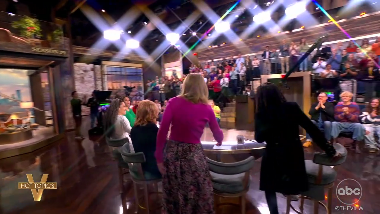 The View S29E77 2026-01-08-1100 (10).png