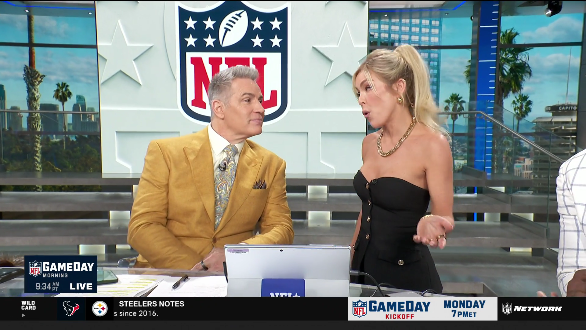 NFL GameDay Morning 2026-01-11-0900 (105).png