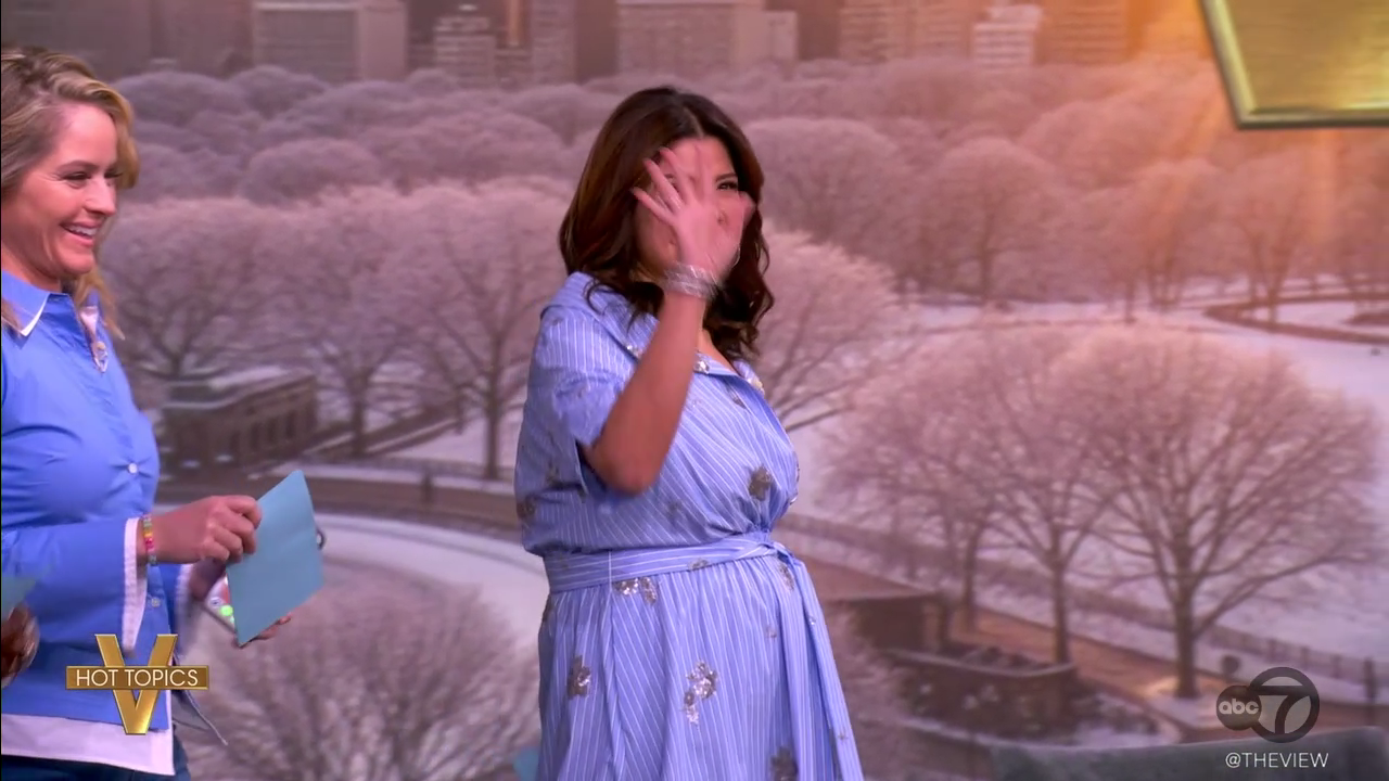 The View S29E79 2026-01-12-1100 (12).png