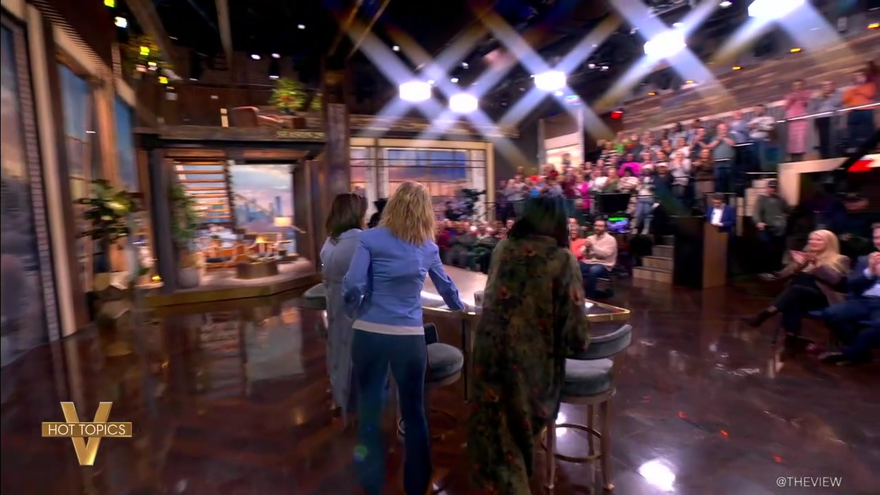 The View S29E79 2026-01-12-1100 (15).png