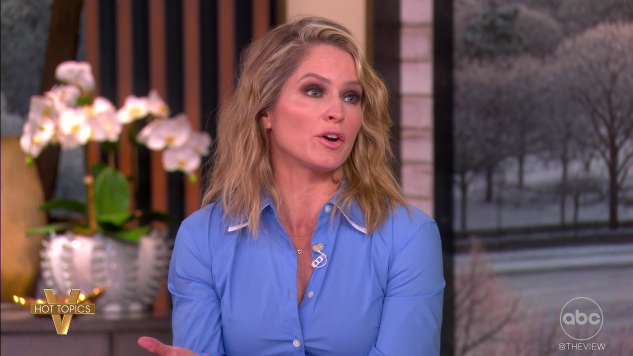 The View S29E79 2026-01-12-1100 (20).png