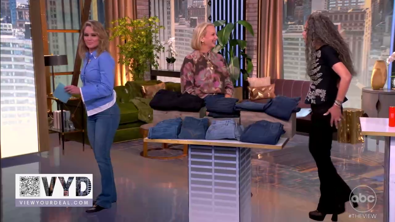 The View S29E79 2026-01-12-1100 (55).png