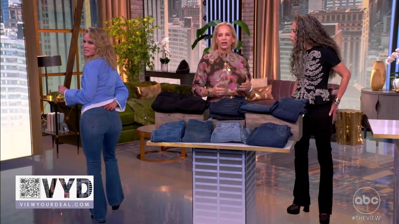 The View S29E79 2026-01-12-1100 (60).png
