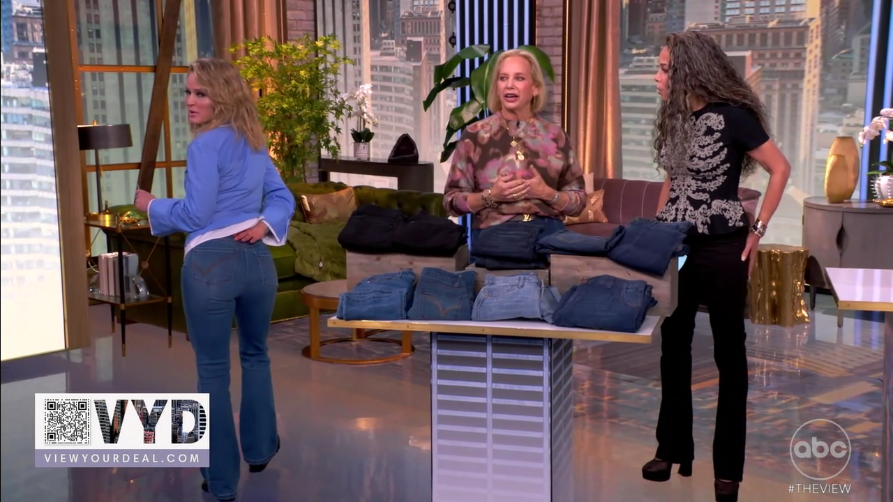 The View S29E79 2026-01-12-1100 (61).png