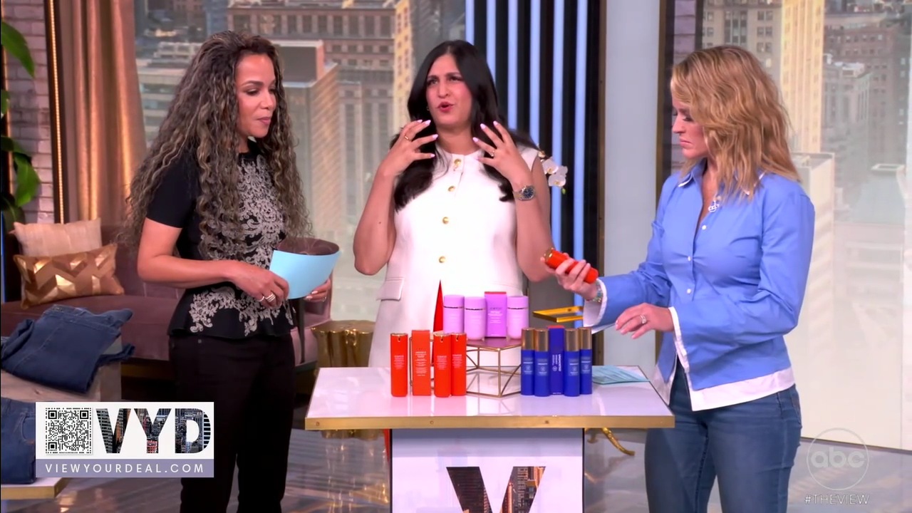 The View S29E79 2026-01-12-1100 (71).png