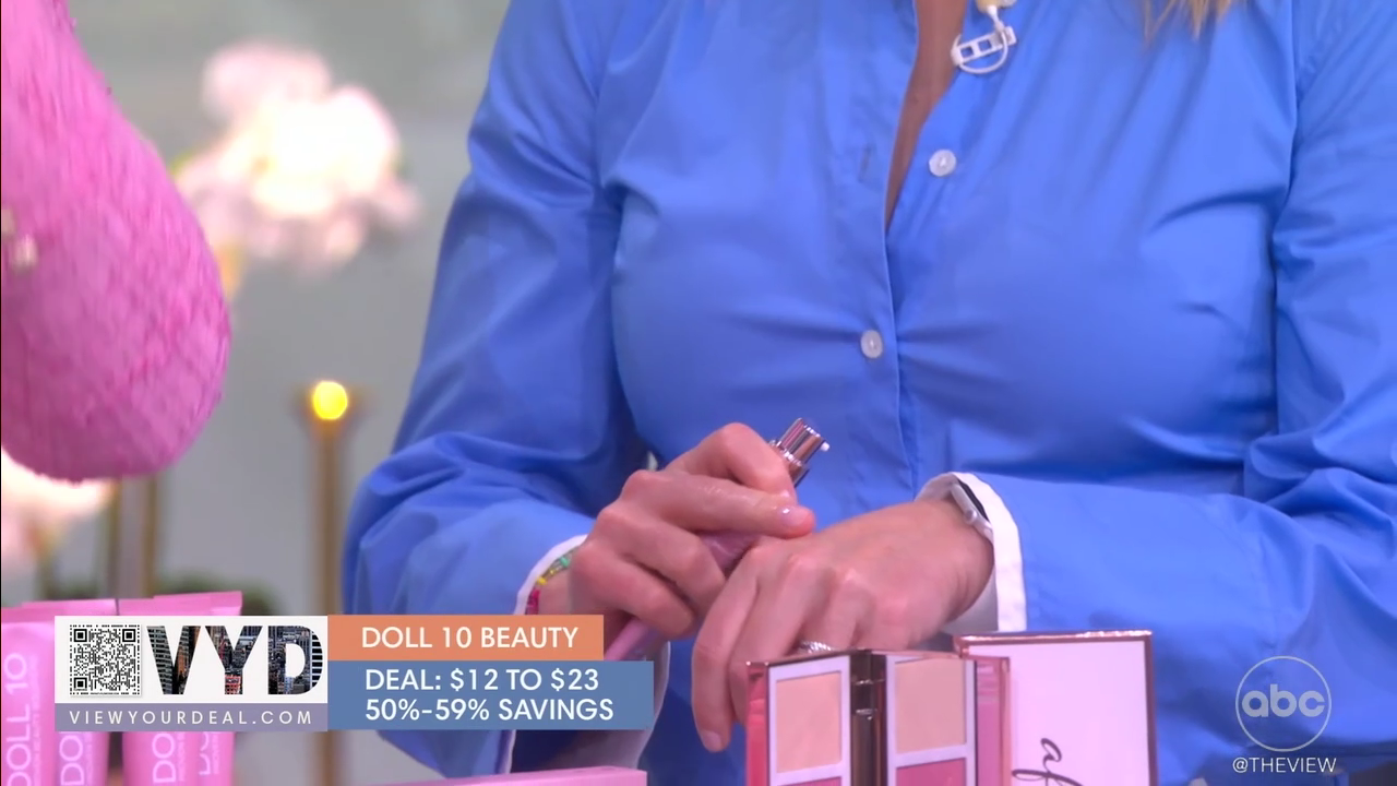 The View S29E79 2026-01-12-1100 (75).png